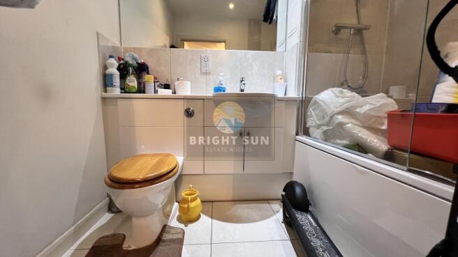 Bathroom (2).jpeg