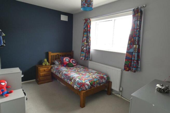 BEDROOM 2