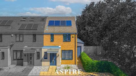 Sunliner Way, South Ockendon