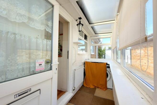2 bed Bungalow for sale Image 10