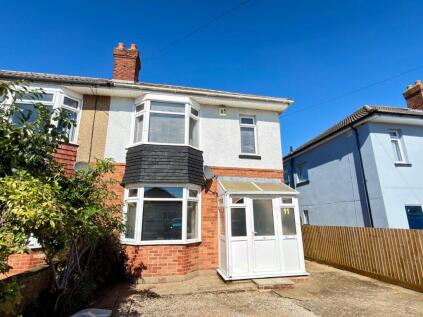 Heaton Road, Bournemouth, BH10