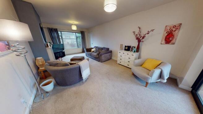 4 bed Detached for sale Image 9