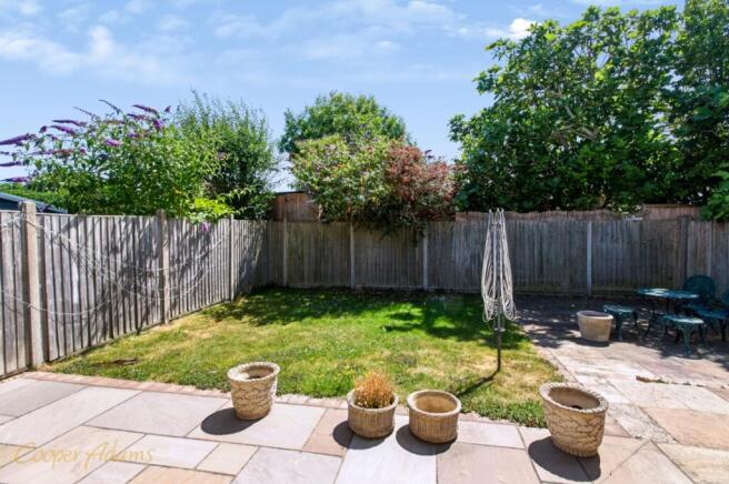 Rear South Facing Garden