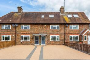 118 Blackberry Cottage, Lingfield Road, Edenbridge TN8 5EB