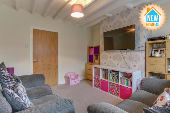 LOUNGE: