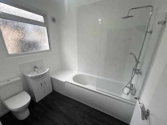 Bathroom - edited .jpg