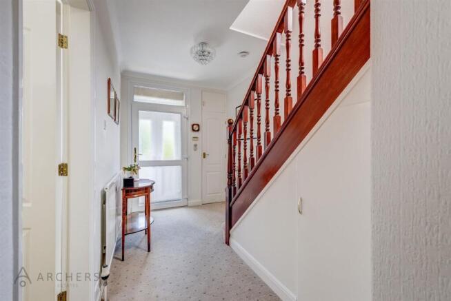 3 bed Detached for sale Image 6