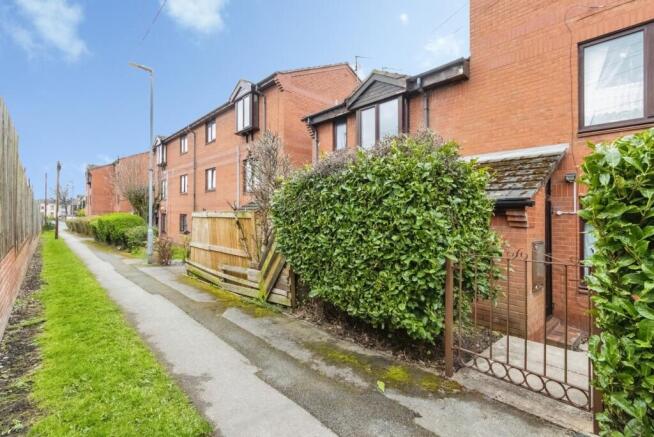 1 bed Flat for sale Image 12