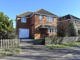 1, Staple Close Lane, Poole BH15 3EL