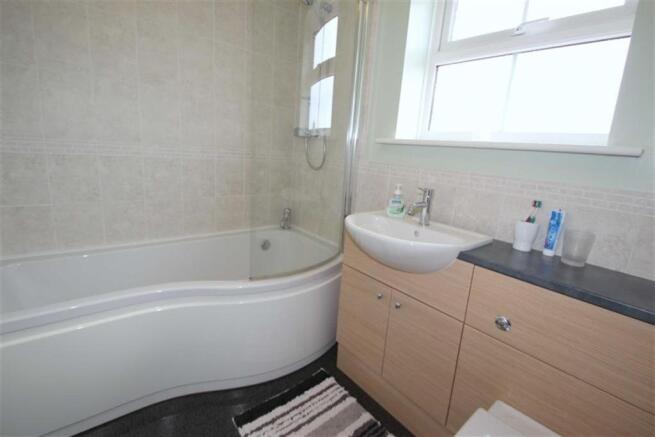 BATHROOM / WC