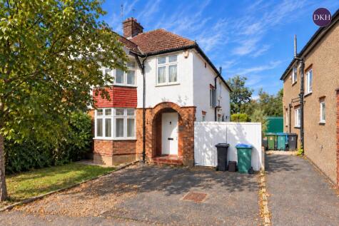 Cassiobury Park Avenue, Watford