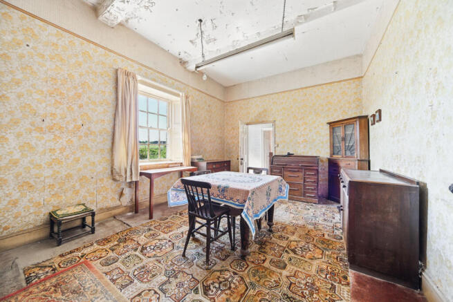 4 bed Farm House for sale Image 8