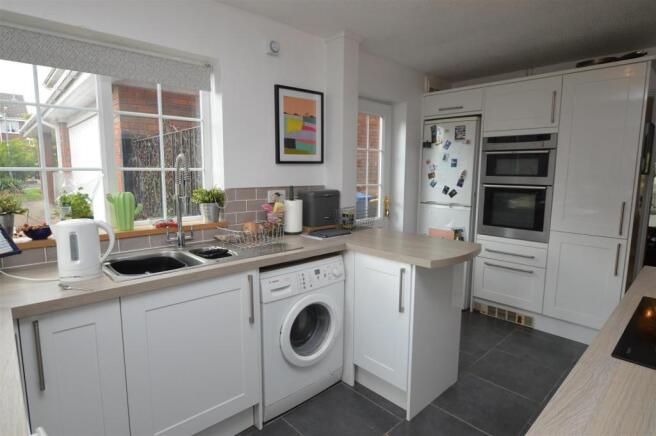 Kitchen/Breakfast Room