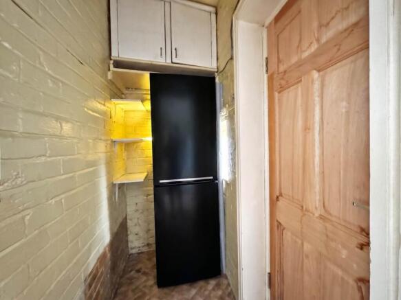 2 bed Semi-Detached for sale Image 6