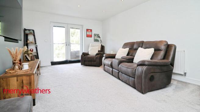 2 bed Apartment for sale Image 5