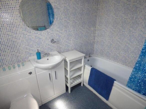 wife-of-bath-hill-ct2-8ph-628124