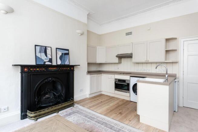 Ground Floor Flat, 3 Bedford Street, Bath BA1 6AD-