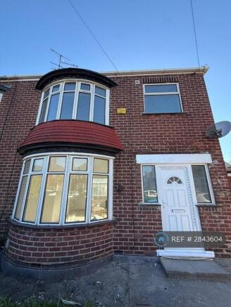 3 bed Semi-Detached to rent Image 8