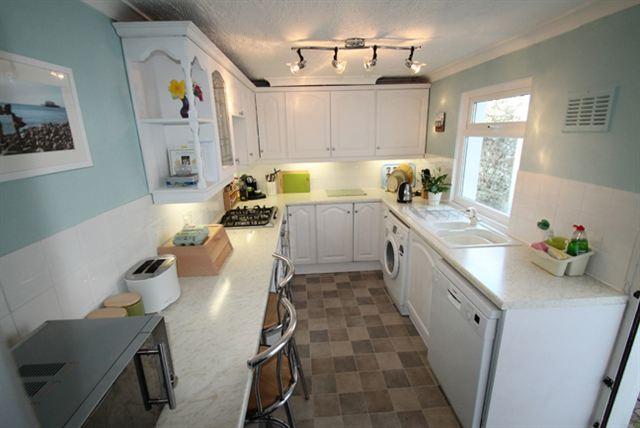 Kitchen / Breakfast Room