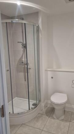 1 bed Apartment to rent Image 4
