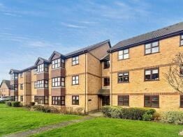 30, Snowdon Close, Eastbourne BN23 8HZ