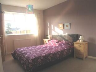 MAIN BEDROOM