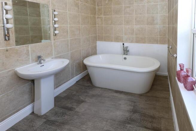 2 bed Terraced for sale Image 10