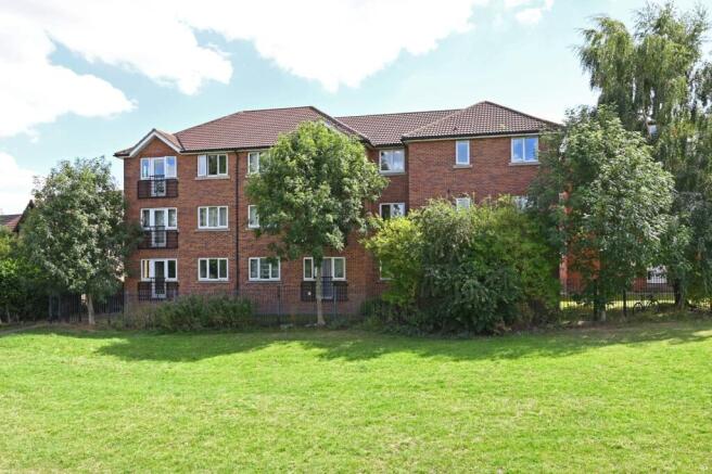 2 bed Flat to rent Image 8