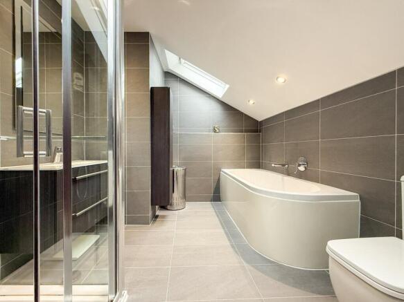 4 bed Barn Conversion for sale Image 8