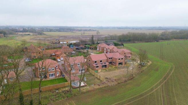 Willows Garth, Roxton Road, Immingham photo 4