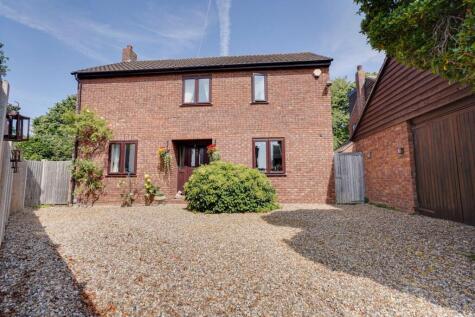 Pages Close, Bishops Stortford, CM23