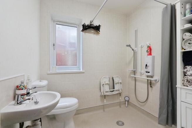 3 bed Terraced for sale Image 9