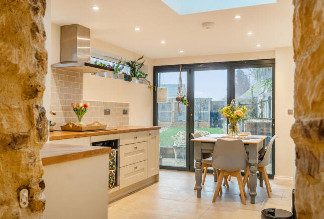 1400798-10-6968e6...