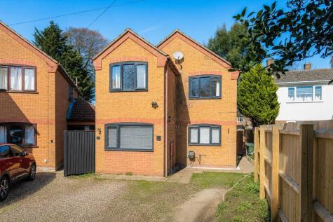Clarence Road, Wisbech, Cambridgeshire, PE13 2ED