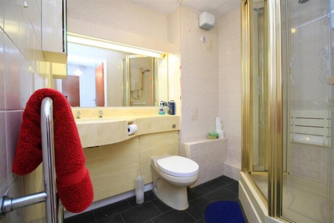 Shower room.jpg