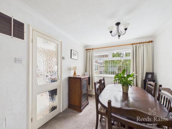 3 bed Semi-Detached for sale Image 10