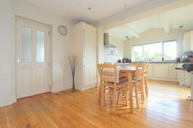 Kitchen/breakf...