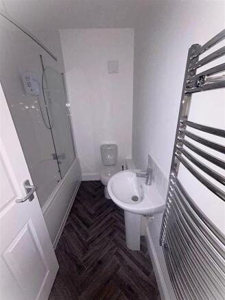 Bathroom 2 New 2.jpg