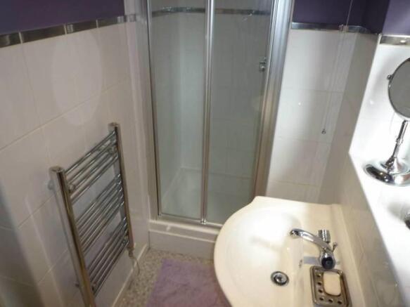 MODERN EN SUITE