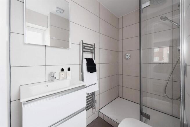Show Home Shower Roo