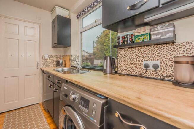 Valley Road, Liversedge, West Yorkshire, WF15 photo 2
