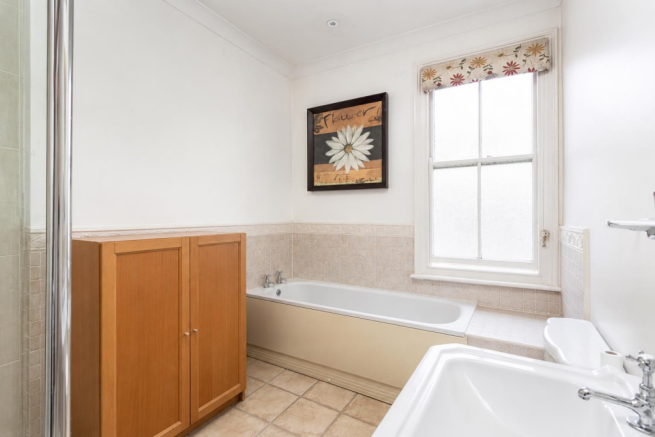 2 bed Terraced for sale Image 8