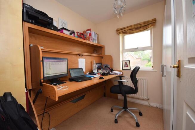 45 Gosling Grove Bedroom 3.jpg