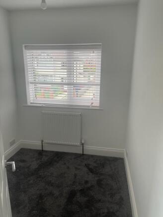 3 bed Semi-Detached to rent Image 8