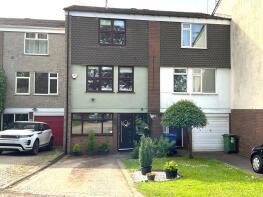 10, Oak Court, Halesowen B63 4JW