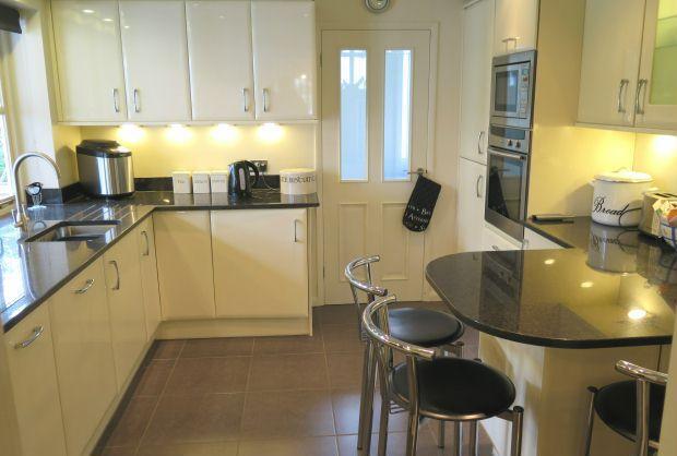 Kitchen/Breakfast Ro