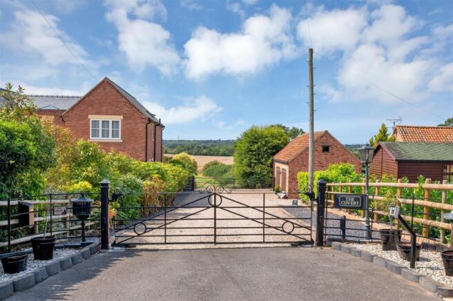 The Covert, Elton WEB PH-53.jpg