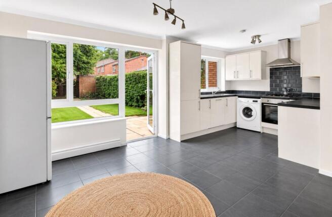 Kitchen/Dining