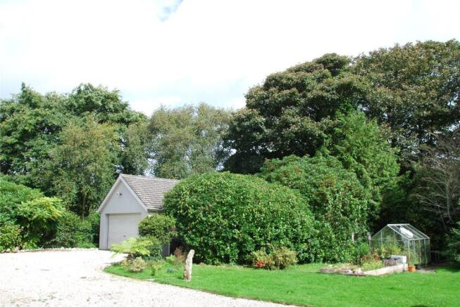 Garden/Garage