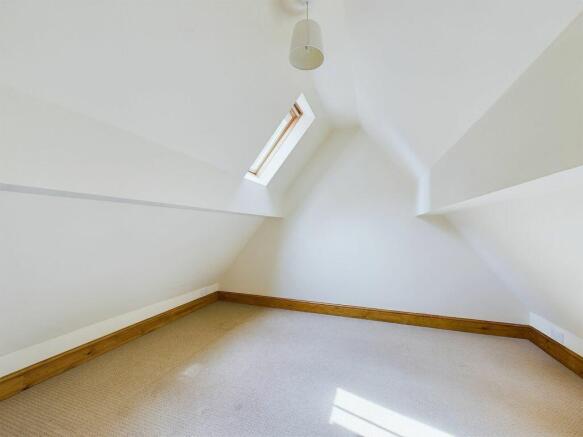 2 bed Cottage for sale Image 10